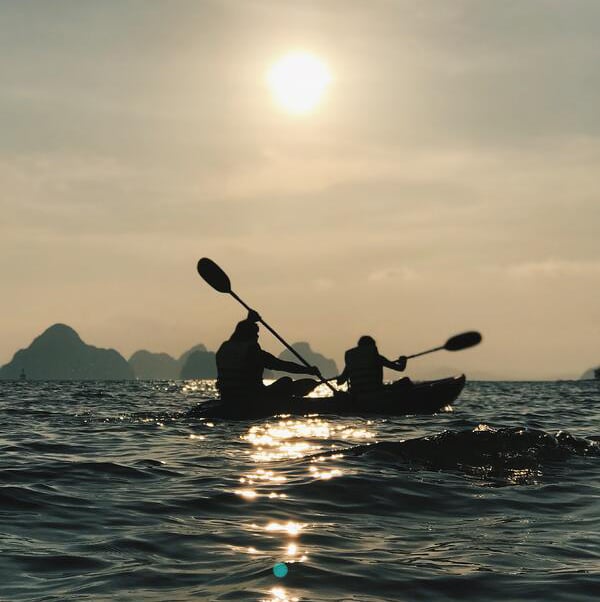 stock kayak silhouette-1